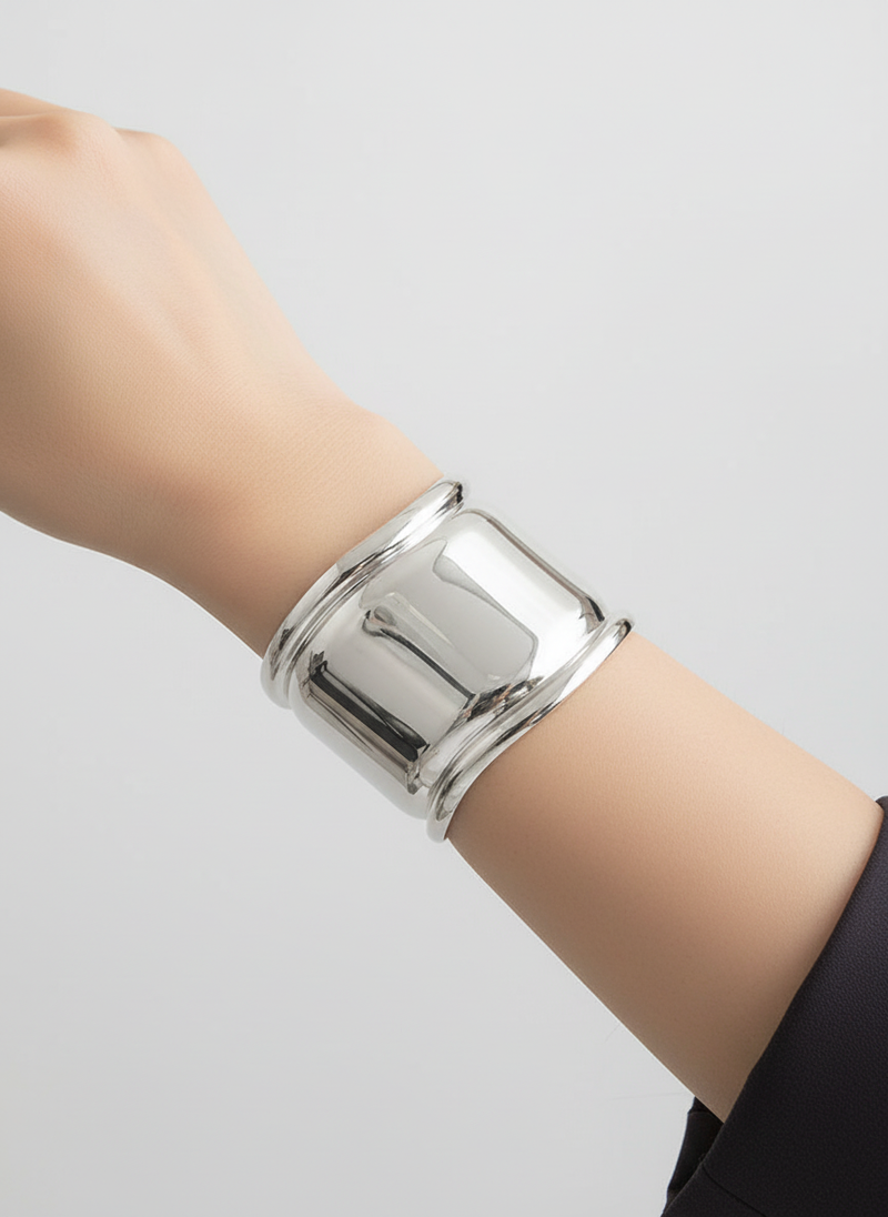 Asymmetrisches Armband Aus Metall - FashionFlair