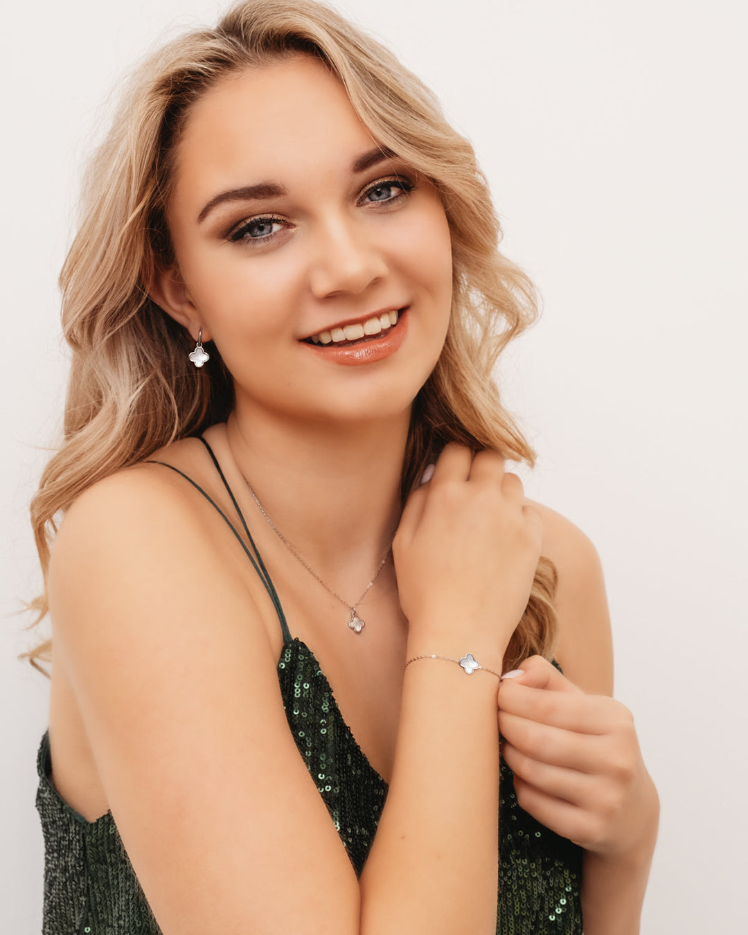 Elegante Kleeblatt-Ohrringe - NobleLeaf