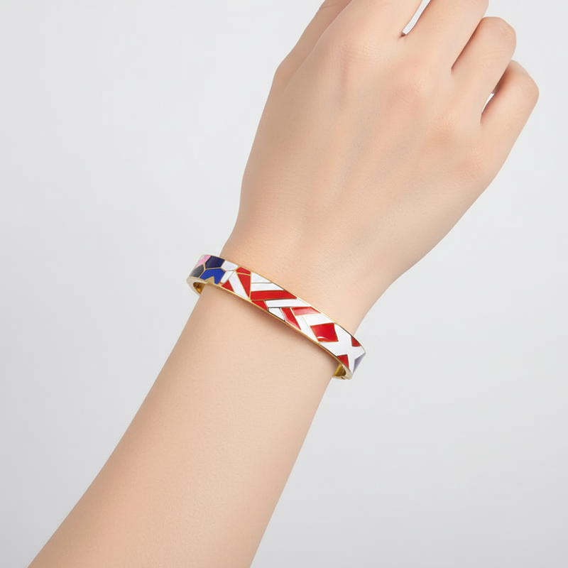 Goldfarbener Edelstahlarmreif - GlamourBangle