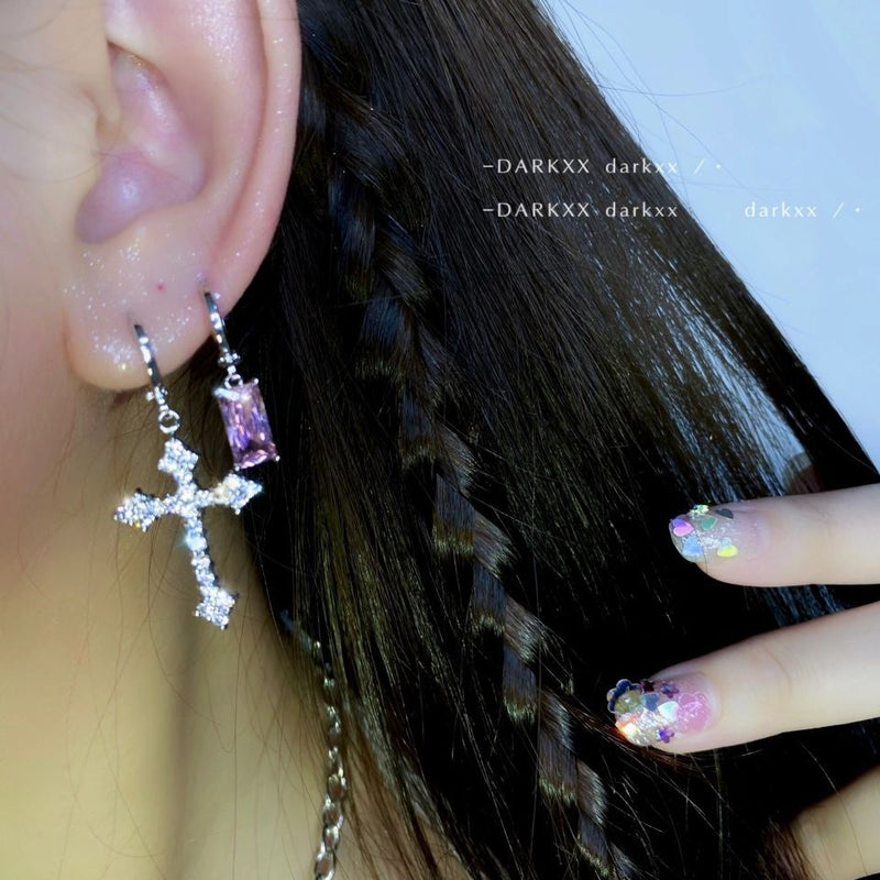 Herzförmige Tropfenohrringe - HeartSpark