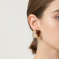 Herzförmiger Ohrstecker - NobleHeart