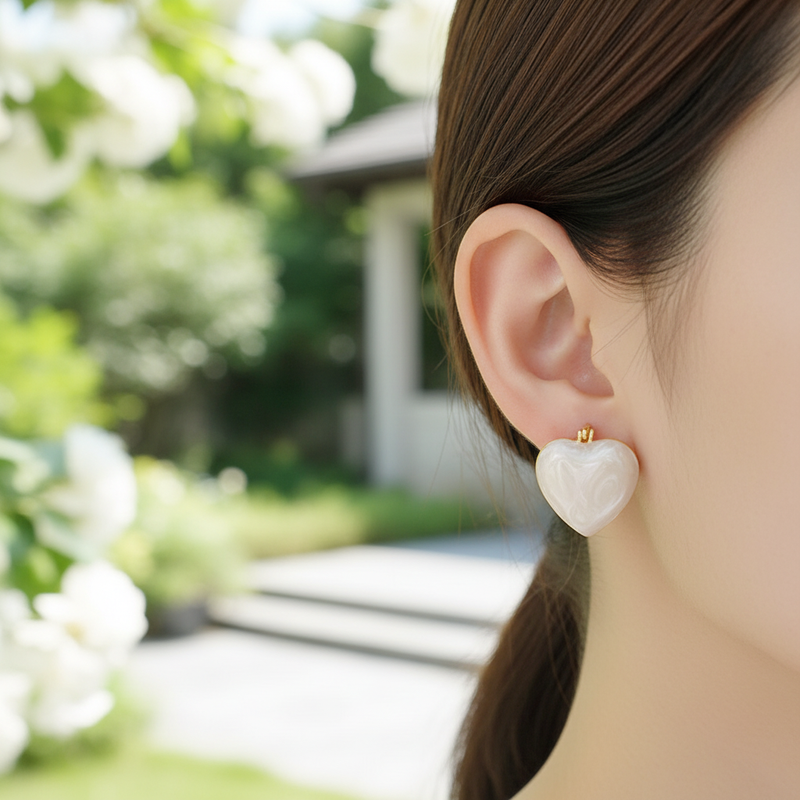 Herzförmiger Ohrstecker - NobleHeart