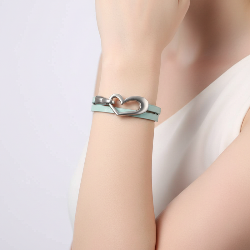 Lederarmband Mit Herzchen - SimpleLove
