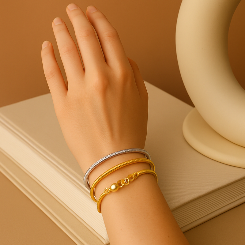 Minimalistisches Schlangenverschluss-Armband