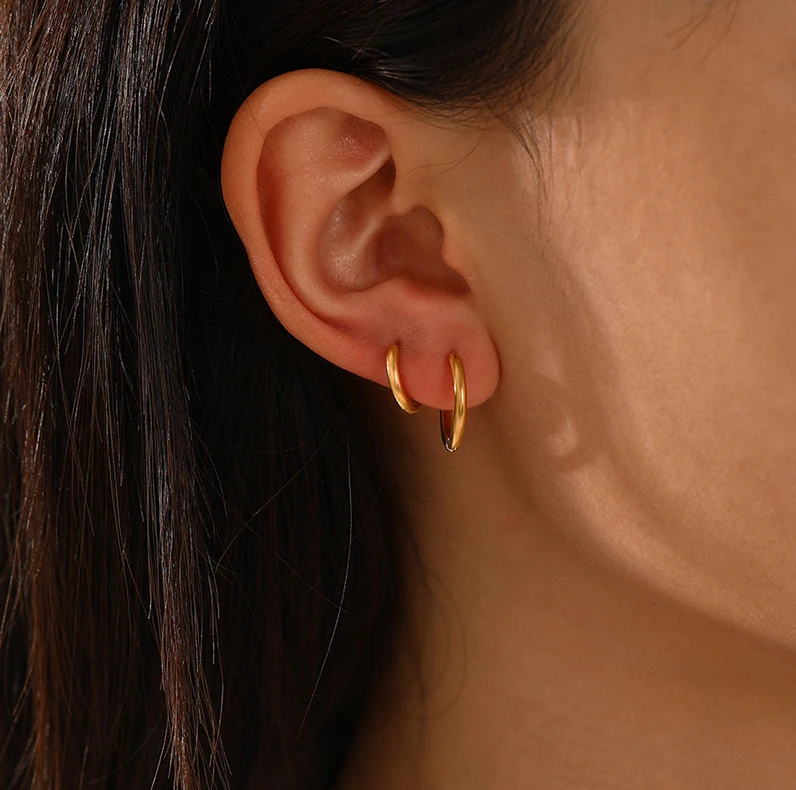 Modische Ohrstecker - ElegantHalf