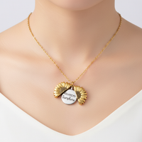 Offenes Medaillon-Design - LoveSpark