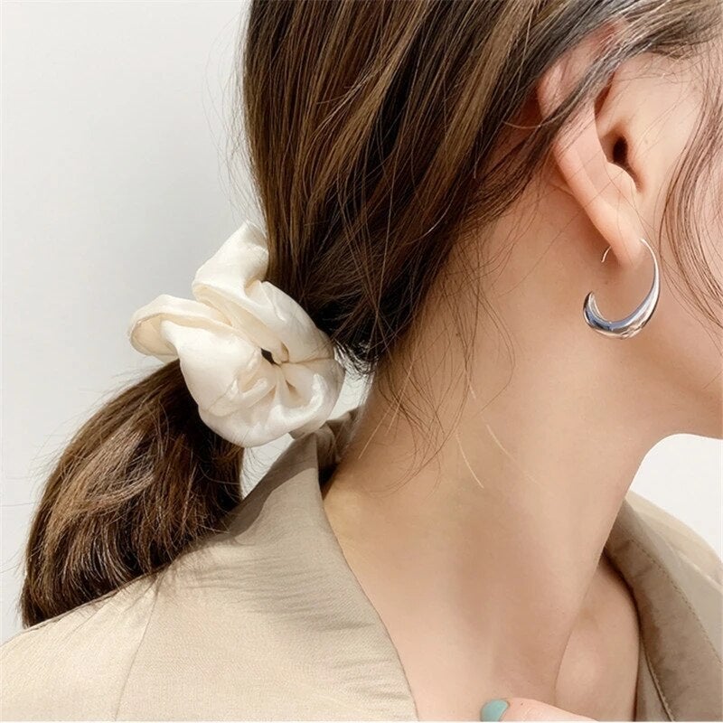 Ohrringe Mit Geschwungenem Design - Lunaria