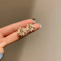 Stud-Ohrringe Mit Blütenform - SakuraJewelry