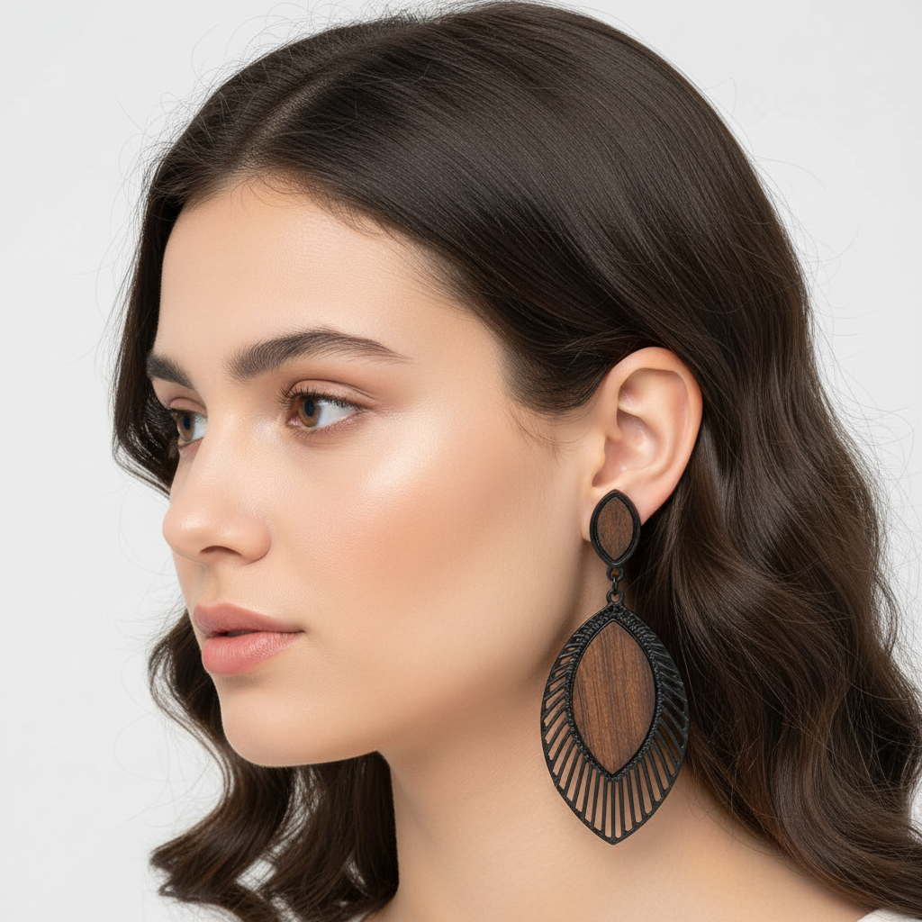 Tropfenförmige Ohrringe - WoodGlow