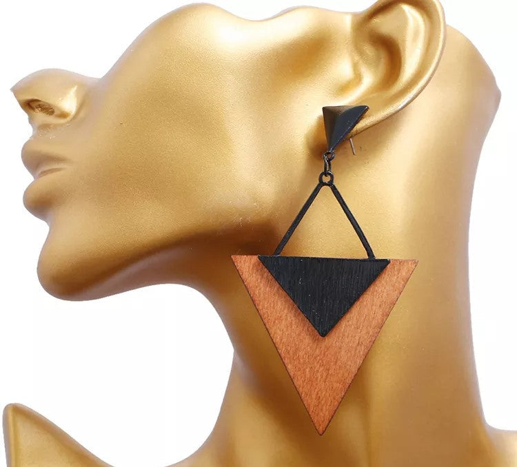 Tropfenförmige Ohrringe - WoodGlow