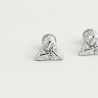 Dreieckige Ohrringe  - TriadGleam