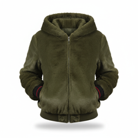 Flauschige Weste Mit Kapuze -  Christina