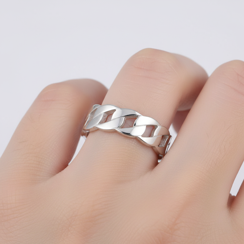 Funkelnder Edelsteinring - ShineFinesse 