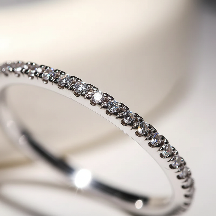 Geometrischer Designring - EternityRing 