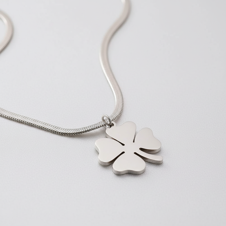 Kette Mit Schlange-Klinge - CloverCharm 