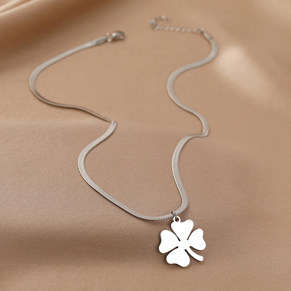 Kette Mit Schlange-Klinge - CloverCharm 
