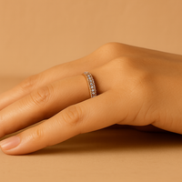 Kristallträume – Funkelnde Damenringe