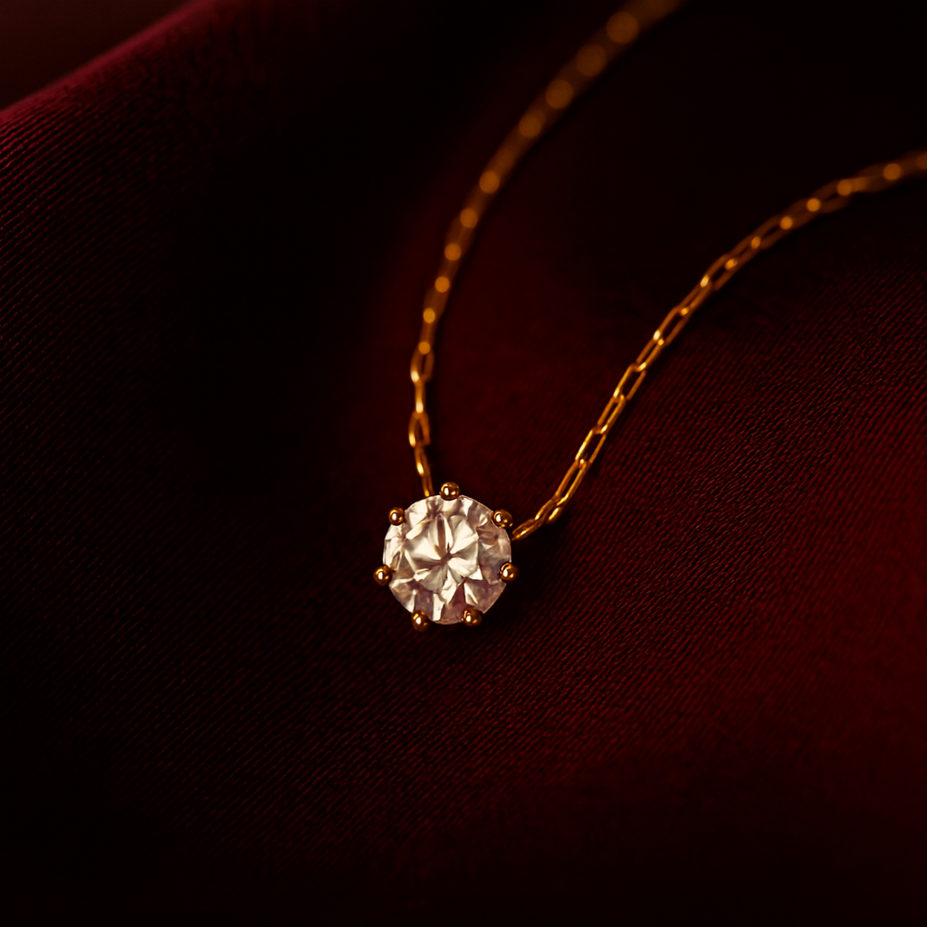 Strahlendes Zirkonia-Kettenanhänger