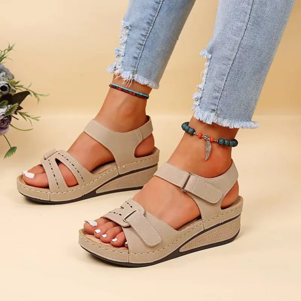 Orthopädische Damen Sandalen mit Klettverschluss-35-Crème-Luzern Mode