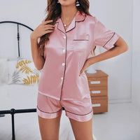 Damen Sommer-Pyjama | Satin | Kurz | Knopfverschluss | Kragen | Glänzend-Rosa-S-Luzern Mode
