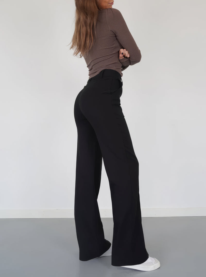 Damenmode: Elegante Hose mit weitem Bein und Top-Set-Luzern Mode